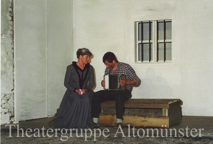Image 30 of 32  -  417 kB