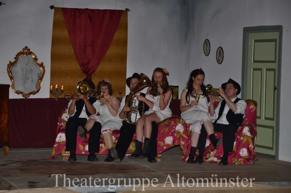 Image 36 of 72  -  143 kB